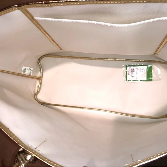 Lilly Pulitzer Bon Voyage Tote Bag in Toe In Print - Picture 12 of 14